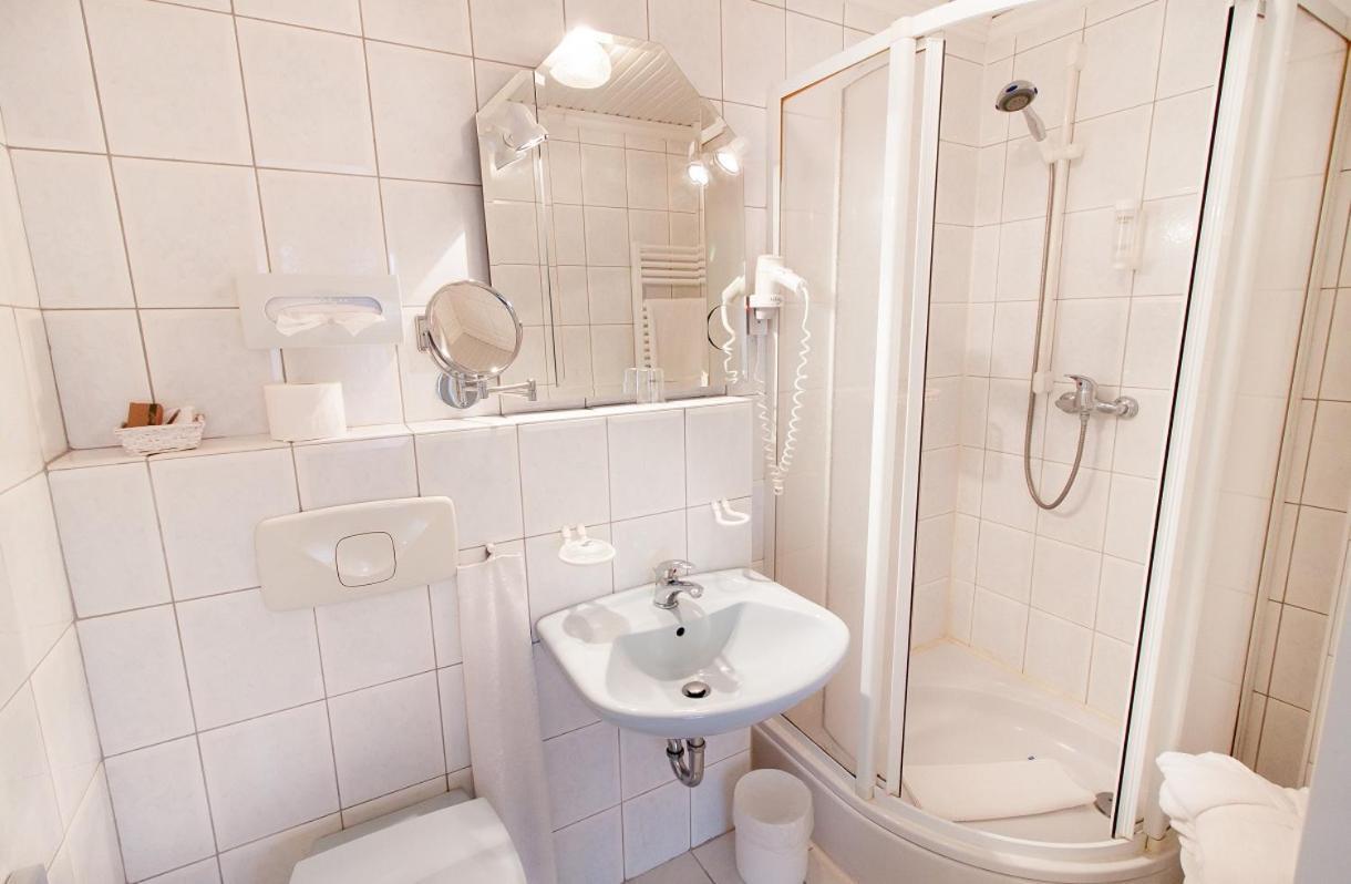 ג'וסט Nordseehotel Freese מראה חיצוני תמונה