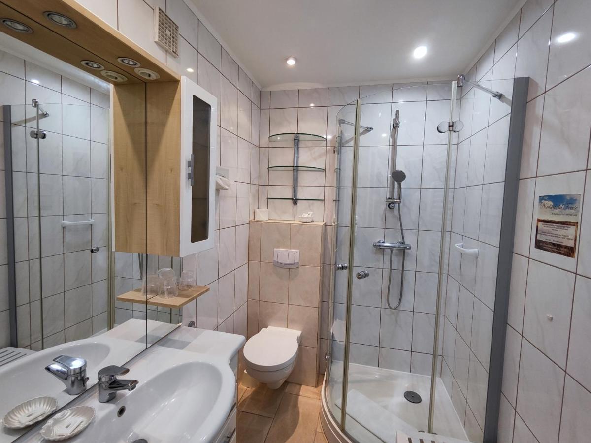 ג'וסט Nordseehotel Freese מראה חיצוני תמונה